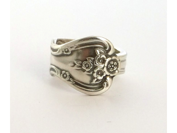 Magnolia 1951 Spoon Ring Band