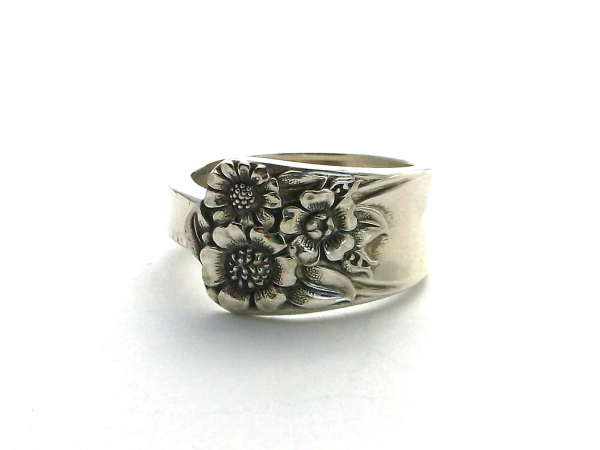 Sunflower Spoon Ring April 1950 Band