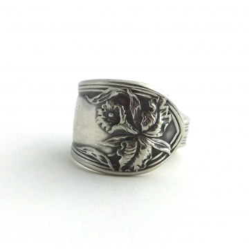 1911 ONE Spoon Ring Size 8 - 13 Daffodil Flower