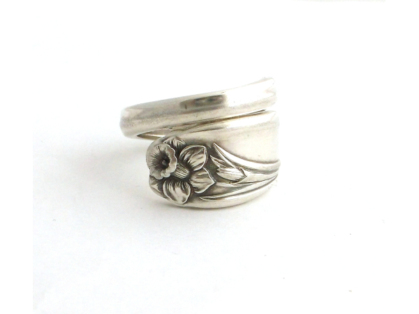 Daffodil Spoon Ring Bypass
